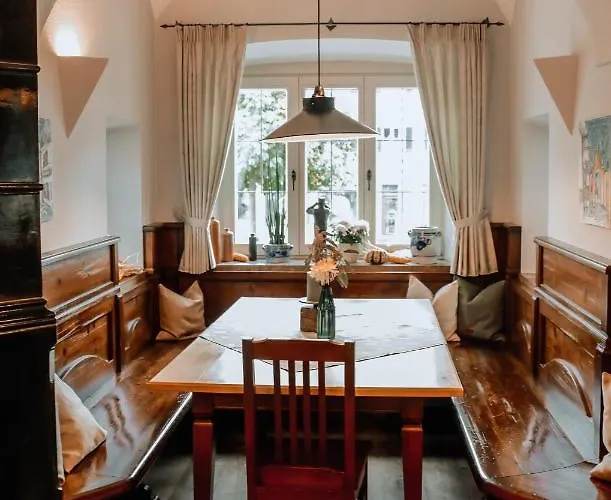 Hofwirt Otel *