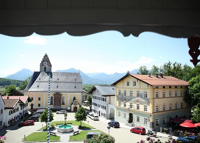 Hofwirt Otel *