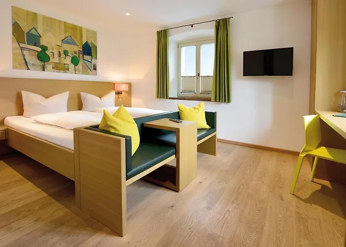 Hofwirt Otel Neubeuern
