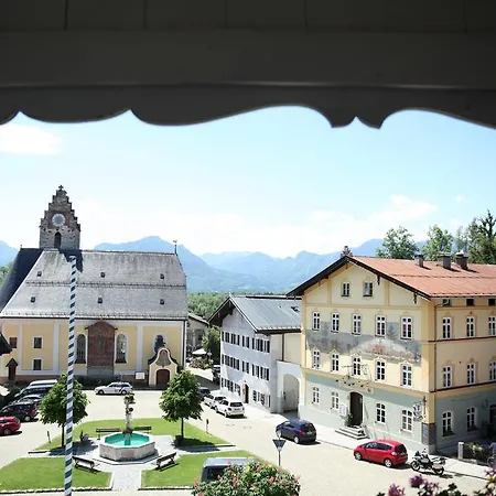 Hofwirt Hotel *