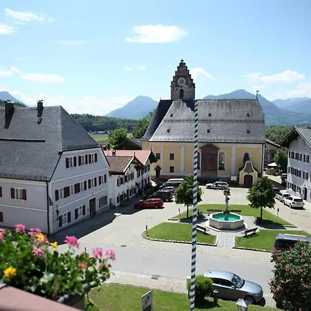 Hotel Hofwirt Neubeuern